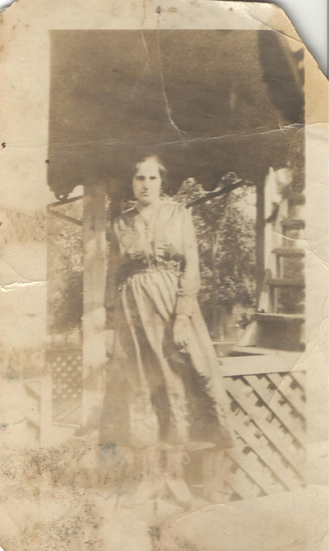 Pike County, Indiana, Heacock Family, Woman Standing