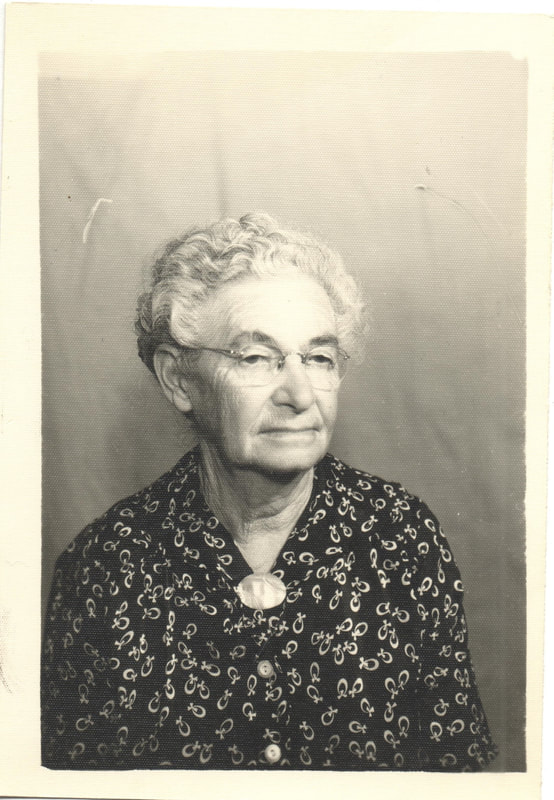 Pike County, Indiana, Morton Family, Elderly Woman in Pattern Dress, Mae Richeson