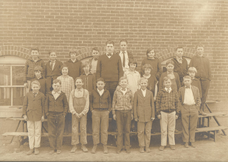 Pike County, Indiana, Stendal Elementary School, Class Photo, 