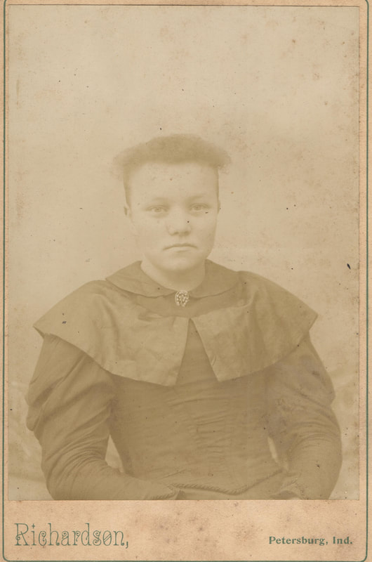 Pike County, Indiana, Cross Family Collection, Woman, Richardson Photo Studio, Petersburg, Indiana